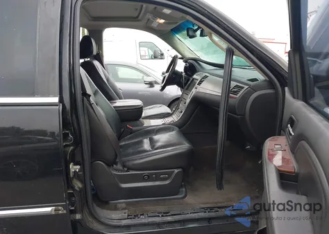 2007 Cadillac Escalade Standard z USA, uszkodzony, nr VIN 1GYFK63887R212573